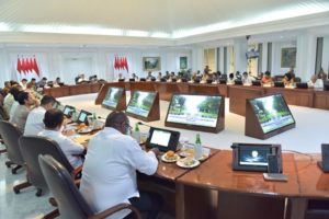 Jokowi Minta ‘Rest Area’ Utamakan Produk Lokal UMKM