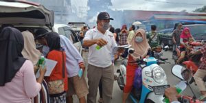 Tak Kenal Lelah, Aribun Sayunis Kini Bantu Masyarakat di Kecamatan Way Panji