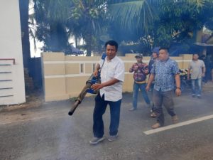 Cegah DBD,Aribun Sayunis Fogging di Desa Maja