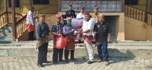 Sai Batin Marga Rajabasa Bagikan Ribuan Masker