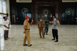 Bupati Lamsel Tinjau Persiapan Rumah Ibadah Jelang New Normal