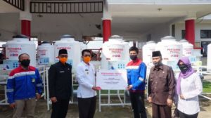 Gugus Tugas Covid-19 Lamsel Terima Bantuan 10 Unit Wastafel Portabel dari PT. Pertamina Panjang