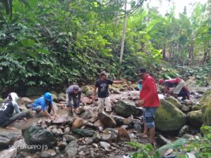 Antisipasi Kemarau Pemdes Batu Balak Buat Penampung Air Bersih