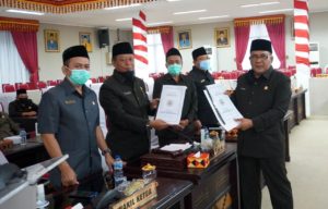 Sampaikan Rekomendasi LKPJ Bupati, DPRD Lamsel Gelar  Paripurna Secara Virtual