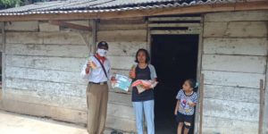 Dari Desa Ke Desa, Tim Sahabat Aribun Salurkan Bantuan