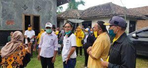 Dua Jurkam Golkar Lamsel Sampaikan Program Pengobatan dan Pendidikan Gratis