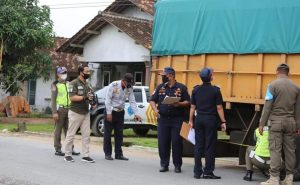 Truk Over Dimension Overload, Dinas Perhubungan Lamsel Lakukan Pembinaan