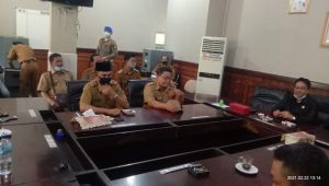 Potong Tunjangan, Puluhan Kades Datangi DPRD
