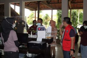 Satgas COVID-19 Lamsel Tinjau Prokes Sejumlah Destinasi Wisata