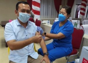 Anggota DPRD Lamsel Ikuti Vaksinasi 3