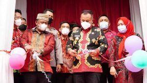 Bupati Lamsel Resmikan Kantor Desa Sabah Balau