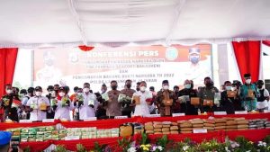 Bupati Lamsel Bersama Kapolda Lampung Musnahkan Barang Bukti Narkotika Senilai 271,8 Milyar