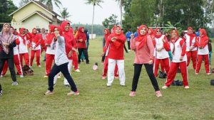 Winarni Senam Sehat di Palas