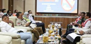 Bupati Lamsel Bersama Gubernur Dampingi Menhub dan Kapolri Tinjau Arus Balik Di Pelabuhan Bakauheni