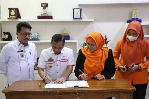 Pemkab Lamsel Tandatangani Perjanjian Kerjasama Dengan PT. Pos Indonesia (Persero)