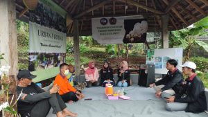 Pengembangan Desa Wisata Kelurahan Cemorokandang dan Pemasaran Tanaman Anggrek melalui Digital Market