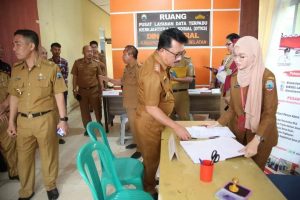 Lakukan Sosialisasi Evaluasi Penilaian Standar Pelayanan Publik, Lampung Selatan Siap Sabet Predikat Zona Hijau