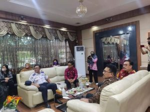 Sekda Lamsel Hadiri Kick Off Pembangunan Sarana Penunjang Kegiatan UMKM Kawasan Menara Siger
