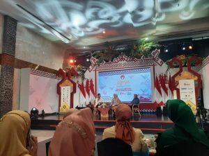 Produk Kerajinan Tapis Kapal hasil Industri Kecil IKM Lamsel Dapatkan Penghargaan Dekranas