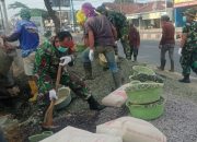 Kemanunggalan TNI-Rakyat, Koramil 421-06/Natar Bersama Warga Gotong Royong Dalam Pembangunan Masjid