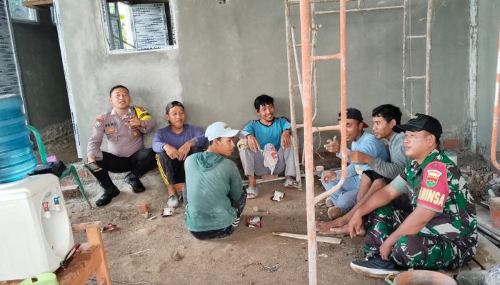Kompak, Babinsa dan Bhabinkamtibmas Komsos Bersama Warga Binaan