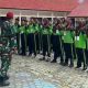 Tanamkan Bela Negara dan Kedisiplinan, Babinsa Latih PBB Pada Siswa SMAN 1 Natar