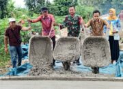Babinsa Natar Turun Tangan Kawal Proyek Desa, Rabat Beton Dipastikan Bermanfaat untuk Warga