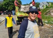 Dinilai Tak Becus Kerja, Plt. Kabid Persampahan DLH Lamsel Tetap Setia Bersihkan Kota Kalianda dari Sampah