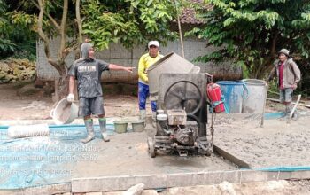 Jalan Rabat Beton di Dusun Kaliasin II Dikebut, Warga Kalisari Sambut Harapan Baru