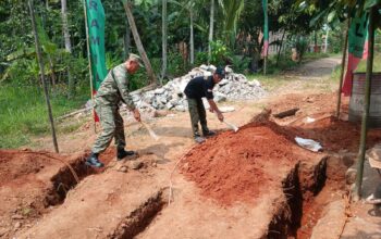 Gotong Royong TNI dan Warga Bangun Jembatan Perintis Garuda, Harapan Baru Anak Sekolah dan Petani di Bandar Dalam