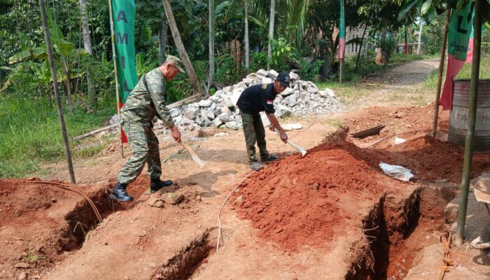 Gotong Royong TNI dan Warga Bangun Jembatan Perintis Garuda, Harapan Baru Anak Sekolah dan Petani di Bandar Dalam