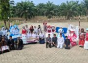 Semarak Karnaval Kemerdekaan RI ke-81, SMP Negeri 2 Kuala Cenaku Tampilkan Fashion Show Kreatif