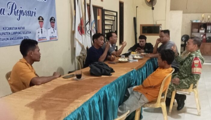 Cegah Karhutla di Musim Kemarau, Babinsa Rejosari Ajak Warga Stop Bakar Lahan