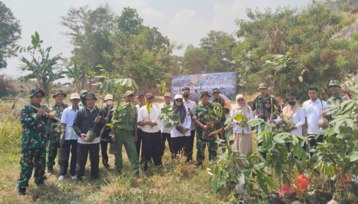 Gunung Branti Dihijaukan, Koramil 421-06/Natar dan Warga Tanam Pohon Bersama