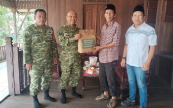 Jelang HUT ke-81 TNI, Babinsa Koramil 421-06/Natar Pererat Silaturahmi dengan Tokoh Adat